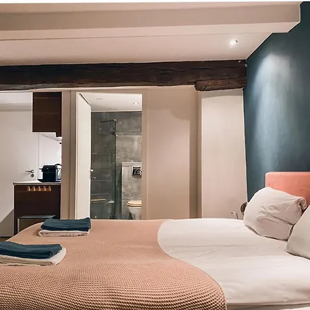 Luxurious In Center アパート *