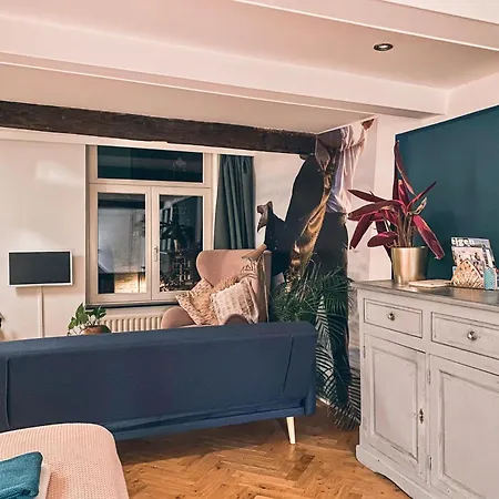 Luxurious Loft In Center